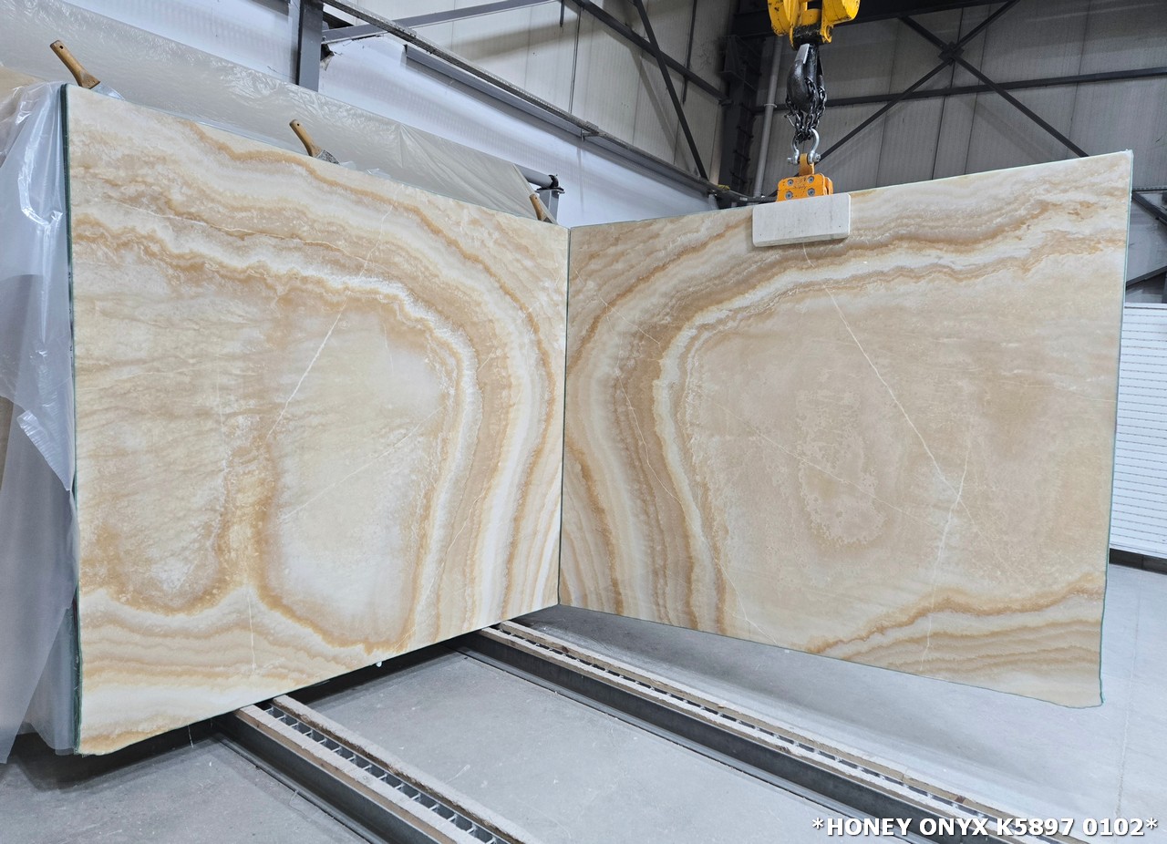 Honey onyx